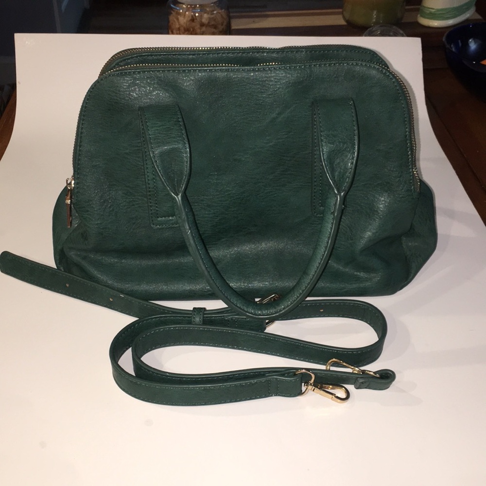 Urban Expressions Vegan Triple zip Bag